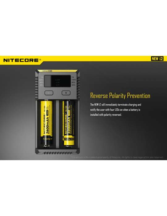 New i2 chargeur pour 18650 et pile type AA AAA C D